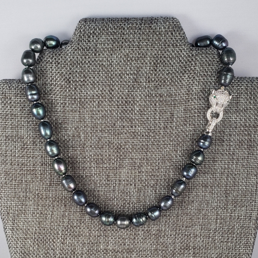 11mm Black Pearl Necklace with Tiger closure